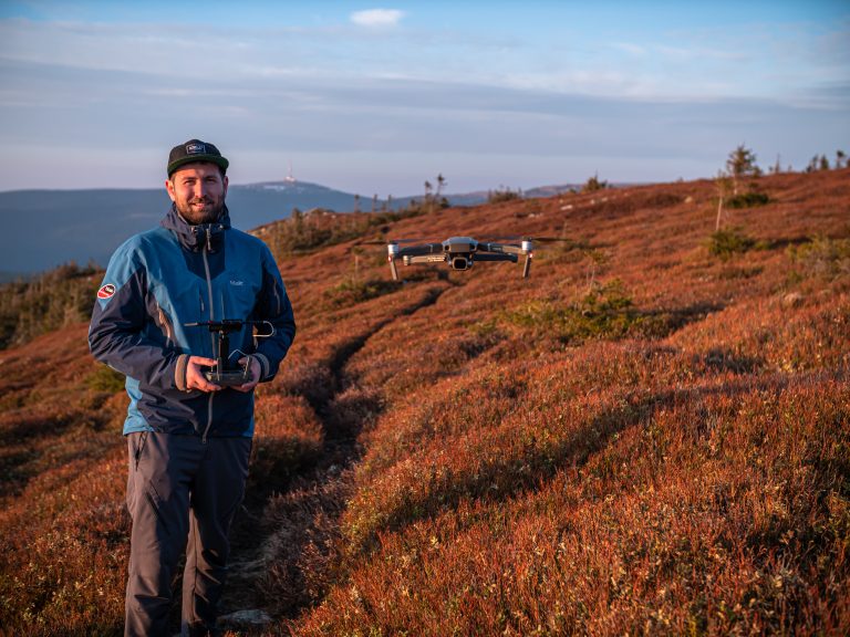 Dronové video pro firmy a turistická místa: kdy se opravdu vyplatí